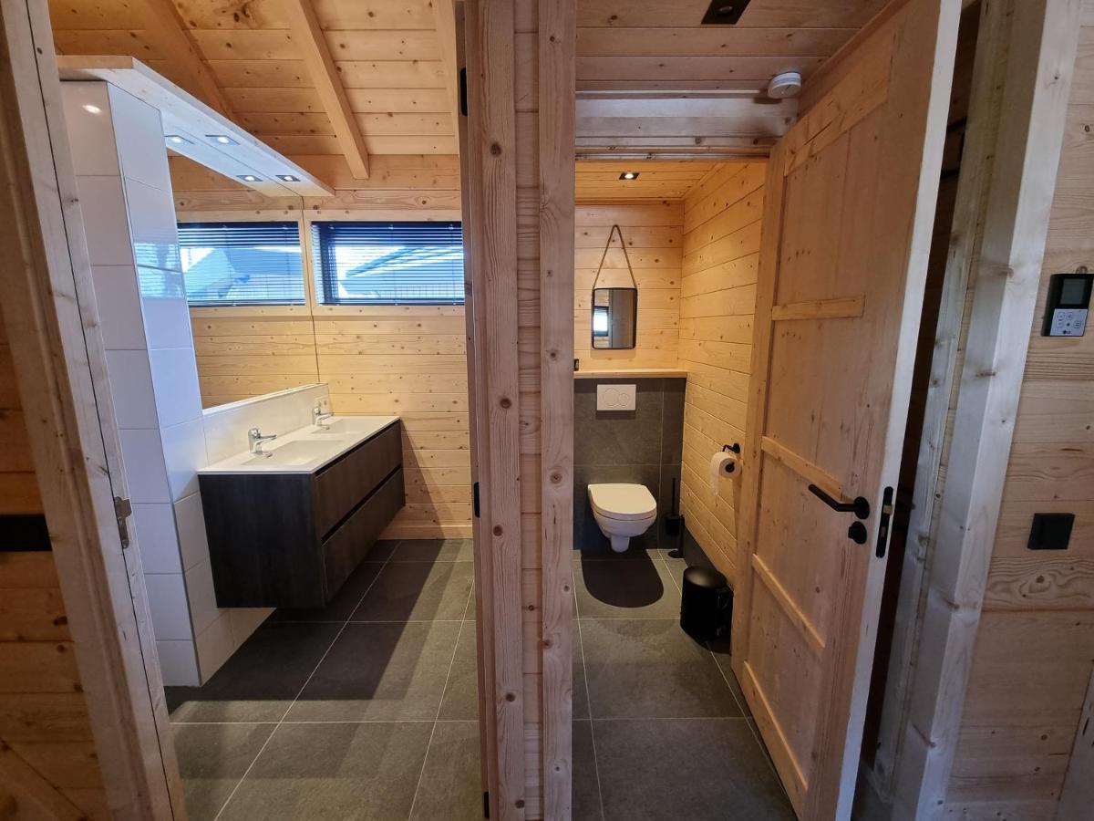 Chalet Met Sauna En Airconditioning Sint Annaland Exterior foto