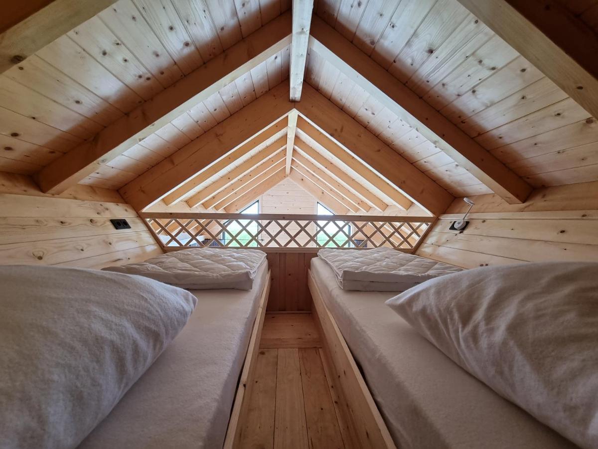Chalet Met Sauna En Airconditioning Sint Annaland Exterior foto
