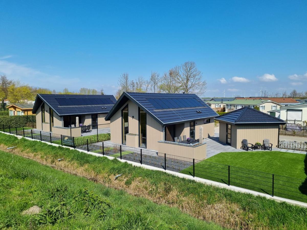 Chalet Met Sauna En Airconditioning Sint Annaland Exterior foto